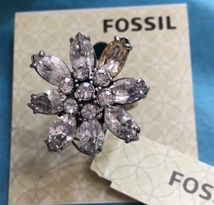 Neu mit Etikett Fossil Ring Silber Metall-Finish & klare Strasssteine Blumenmuster, Größe 7 - Bild 1 von 4