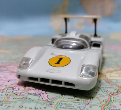 CHAPARRAL  2F - Vintage Mebetoys A-23 , Scala 1/43 , Made in Italy 1968 - Immagine 1 di 4