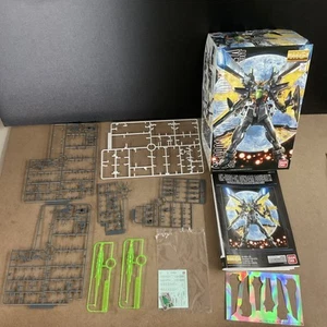 Bandai MG 1/100 Gundam GX-9901-DX Gundam Double X Model Kit incompleto per ricambi - Foto 1 di 7