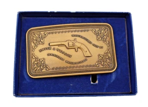 Revólver Smith & Wesson de latón con hebilla de cinturón Springfield Mass. Vintage - Imagen 1 de 3