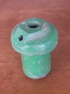 Genuine NOS John Deere H424MP Cast Iron End Cap  - Image 1 of 4