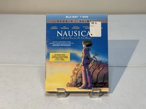 Nausicaä of the Valley of the Wind 2 Disc Set (Blu-ray/DVD) - Studio Ghilbi - Picture 1 of 13