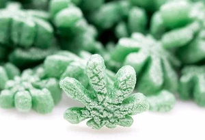 FunPak Green Marijuana Leaves Biodegradable Packing Peanuts - Picture 1 of 3
