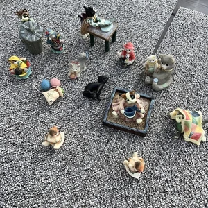 Cat Figures Art Mini 1998 Donna Little Enesco Cats Figurine Reading Book - Picture 1 of 7