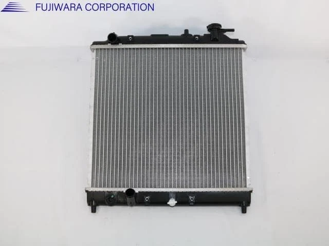 HONDA Vamos Hobio 2004 ABA-HM3 Radiator 19010PFEJ51 [New] [PA112567165] - Image 1 of 2
