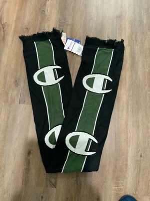Champion Reverse Weave Made in Italy Olive Green/Black/White Scarf Foto 1 de 4