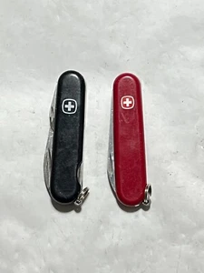 Lot of 2 Wenger Swiss Army knives - Picnic - Highlander - Picture 1 of 12