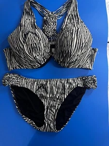 Cacique Swim 2 Piece Swimsuit 44D 16 Black White Zebra Macrame Plunge Underwire - Picture 1 of 15