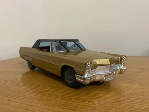 Bandai Cadillac with Moving Wipers Tin Friction Toy Car PA-30 - Picture 1 of 12