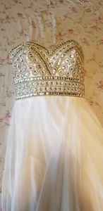 🌸Madison James Prom Dress🌼 Size 4 - Picture 1 of 8