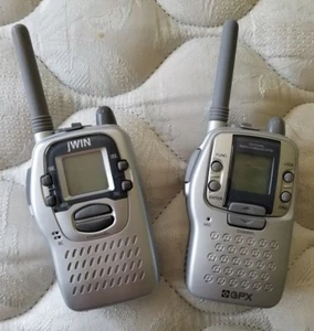 jWIN two-way walkie-talkie promo items from the film "Bandits" (2001) - used - Zdjęcie 1 z 4