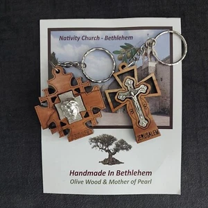 2pcs Keychain cross olive wood with metallic Crucifix and Jesus base hand made - Picture 1 of 5