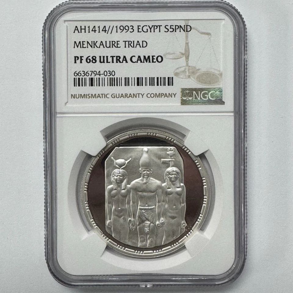 AH1414 1993 Egipto Plata 5 Libras Menkaure Tríada NGC PF68 Ultra Camafeo Foto 1 de 4