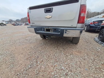 Used Rear Bumper Assembly Rear fits: 2009 Chevrolet Silverado 1500 pickup step b Foto 1 de 4