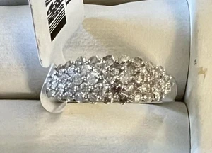 JTV 10KW Gold & Diamond Cluster Band. 3.1 Grams, 1.00 TCW. Size 6.75 - Picture 1 of 8