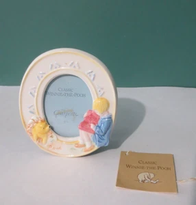 New CLASSIC WINNIE THE POOH Photo Frame by Disney / Charpente - Fits 2" x 3"Oval - Picture 1 of 11
