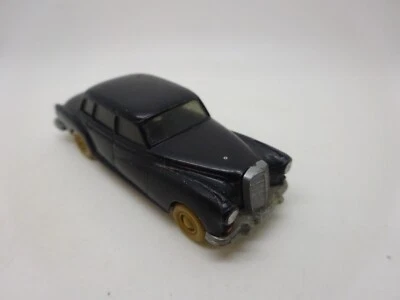 Wiking: MB 300 Adenauer, Nero, Solo In Confezioni MB (SSK29) - Immagine 1 di 3