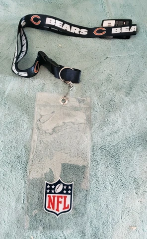 Chicago Bears lanyard with ticket holder. 2 pcs Cover