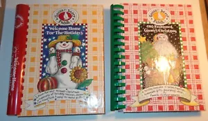 2 VINTAGE SPIRAL BOUND CHRISTMAS RECIPES COOK BOOKS GOOSE BERRY PATCH 1995-1999 - Foto 1 di 9