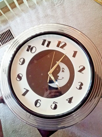 Vintage Kaleidoscope Wall Clock Moon 1970s with In-line switch and battery Cover