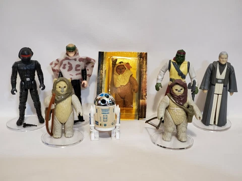Star Wars Last 17 POTF Action Figures Lot Cover