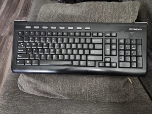 LENOVO WIRELESS KEYBOARD KBRF2271 Black - Picture 1 of 7