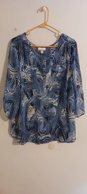 Blusa para mujer DRESSBARN 2x manga larga azul semi transparente detalles plateados Foto 1 de 4