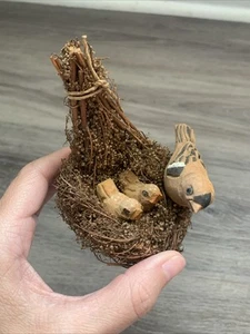 Cute Wooden Mother Bird 2 Babies In Nest With Alligator Clip For Attaching - Picture 1 of 6