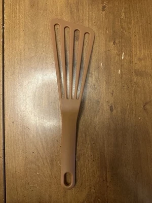 Espátula ranurada naranja Rachael Ray Foto 1 de 2