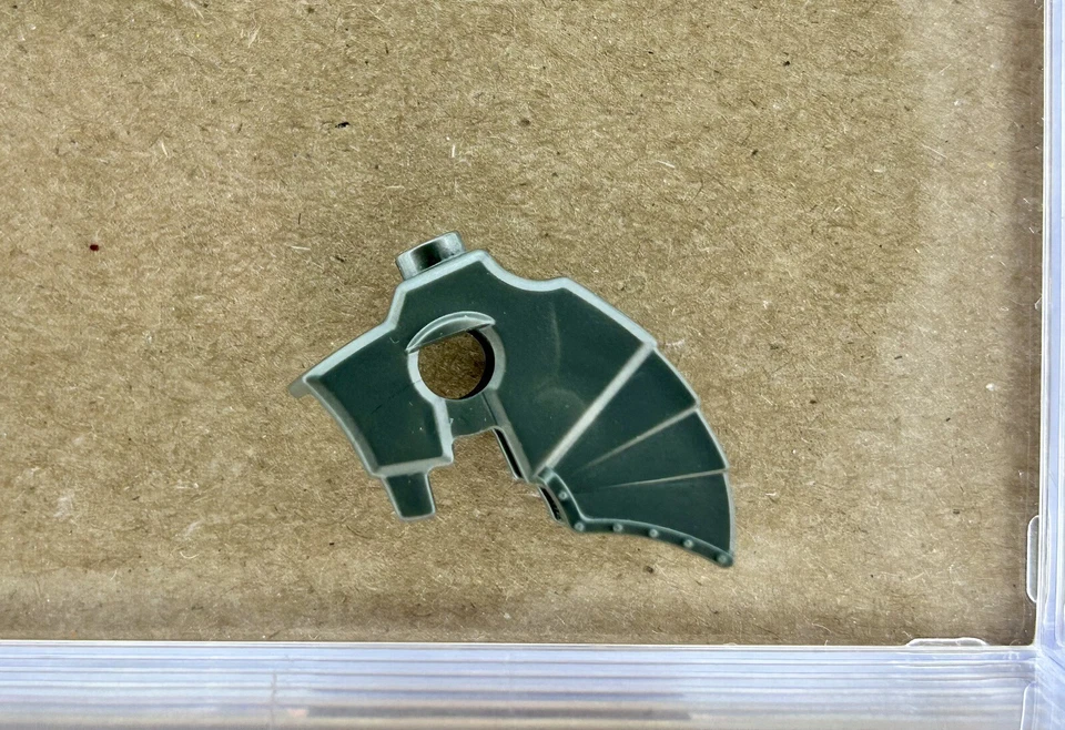 Piezas Lego ~ Casco de Batalla de Caballos Gris Oscuro Perla, Tachuela Superior (Unicornio) ~ Nº 89524 Foto 1 de 1