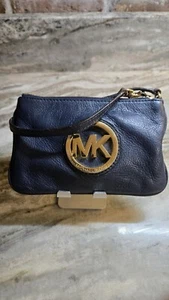 5×7 Soft Calfskin Pebbled Large Logo Michael Kors Wristlet Cobalt Navy & Gold - Picture 1 of 7