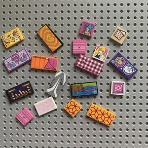 Lego Friends Tiles with stickers applied 18 pieces beds furniture decorations b - Picture 1 of 7