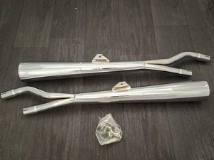 Suzuki GS 550 1977-1978 Auspuff (Muffler) 201682569 - Bild 1 von 9