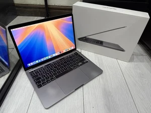 Apple MacBook Pro Retina 13.3" 2020 512GB SSD 32GB Ram 2.3GHz Core i7 Space Grey - Picture 1 of 19