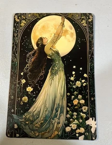 Arte in metallo, Dea della Luna, decorazione da parete in metallo stile vintage, 8x12 pollici - Foto 1 di 5