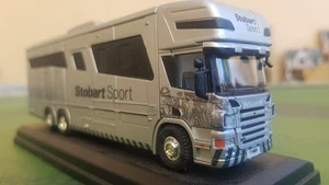 Atlas Editions 1:76 Scale Scania P380 Eddie Stobart Oakley Horsebox, Ally - Picture 1 of 10