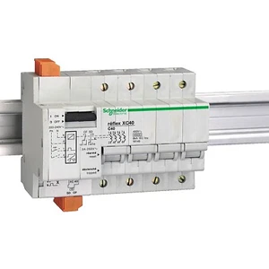 Schneider Merlin Gerin Reflex XC40 4P C 20A Leitungsschutzschalter Fernschalter - Bild 1 von 1