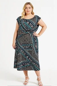 Abito midi drappeggiato manica ad aletta stampa tribale geometrica Cato taglia grande 18/20W - Foto 1 di 12