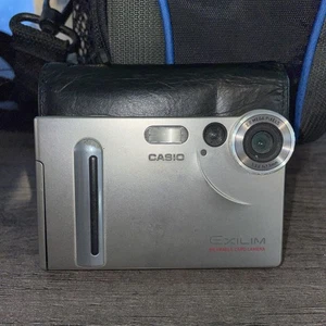 Rare CASIO EXILIM EX-M2 Digital Camera Retro Heisei Era 2MP Untested Japan - Picture 1 of 5