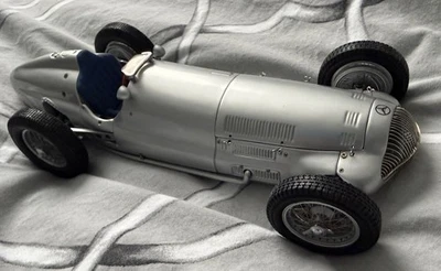 CMC 1:18 Diecast Mercedes Benz W154 1938 Silver Arrow Hand Assembled Edition ! - Image 1 of 2