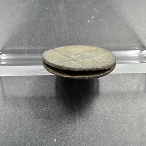 CLAMSHELL MAJOR SPLIT PLANCHET ERROR 1945 P 5C WW2 SILVER NICKEL WOW CIRC - Picture 1 of 4