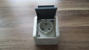 JUNG - Steckdose - Material AP - Feuchtraum  Gebraucht - Bild 1 von 5
