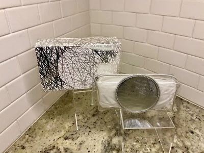 BOLSO MAQUILLAJE MAC NUEVO EN CAJA Edición Limitada Foto 1 de 2