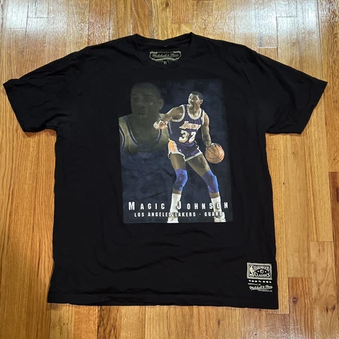 Mitchell & Ness - Magic Johnson Los Angeles Lakers Mens XL Hardwood T-Shirt Cover