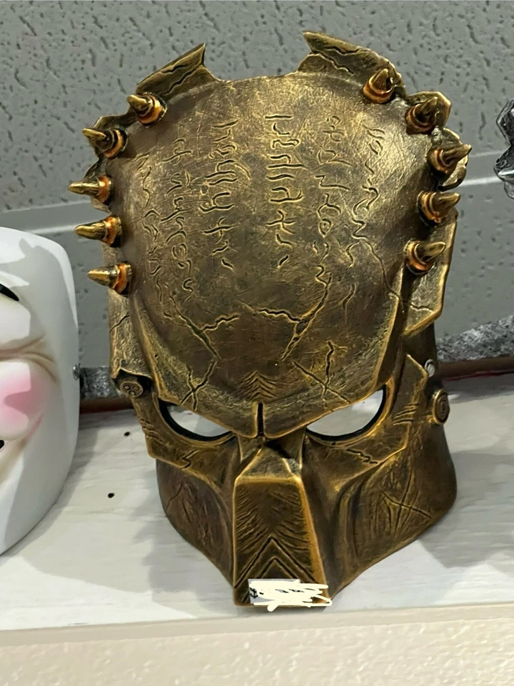 Predator Cosplay Mask Halloween Prop Gift - Image 1 of 1