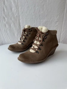 Clarks Boots Size 7 UK Women’s Suede Ankle Wedge Heel “Marsden Grace” Artisan - Picture 1 of 14