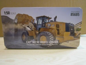 CATERPILLAR - 982 XE Wheel Loader 1:50 scale die cast model - Picture 1 of 9