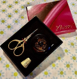 Embroidery Scissors Italy Klasse Gold Plated 3 Pc Thimble Tape Measure Gift Box - Picture 1 of 5