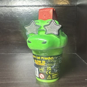 Five Nights at Freddy's Montgomery Gator Glow In The Dark Slime FNAF New - Picture 1 of 6