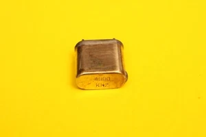 CRYSTAL - QUARTZ - 4900 kHz - 4.90 MHz - CR-18/U case - GRC-9 - Zdjęcie 1 z 2